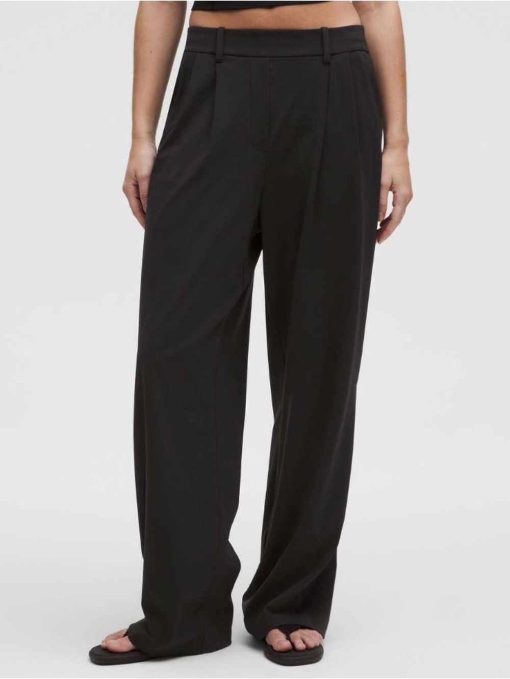 Lululemon Daydrift High-Rise Trouser *Short
Black